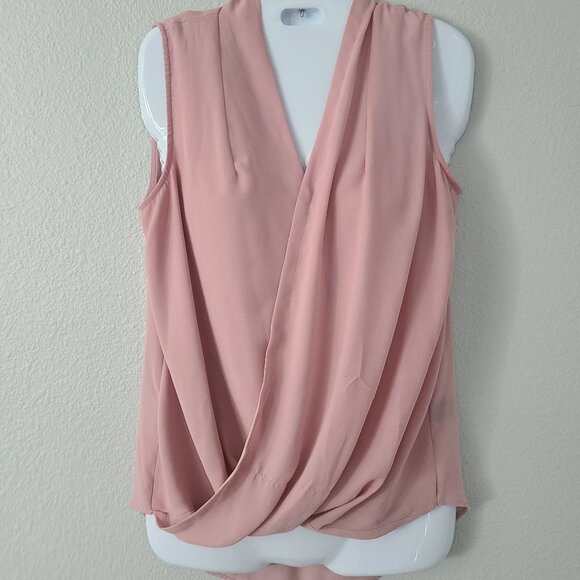 Liz Claiborne Career women's soft pink sleeveless blouse size small - Picture 1 of 8
